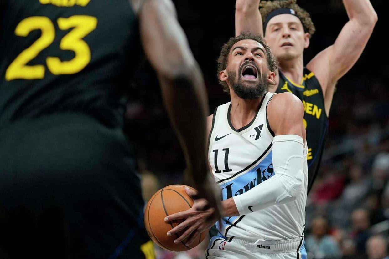 莱万多夫斯基关键节点败北，老鹰带队取胜！